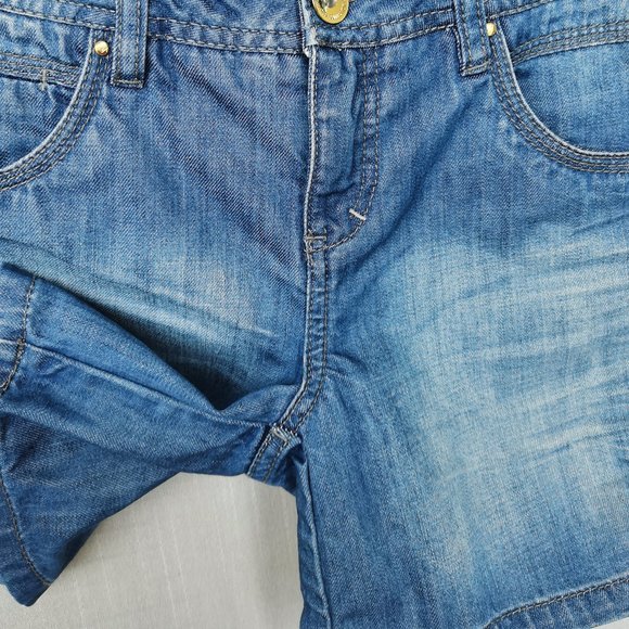 ONLY denim shorts - Picture 4 of 9